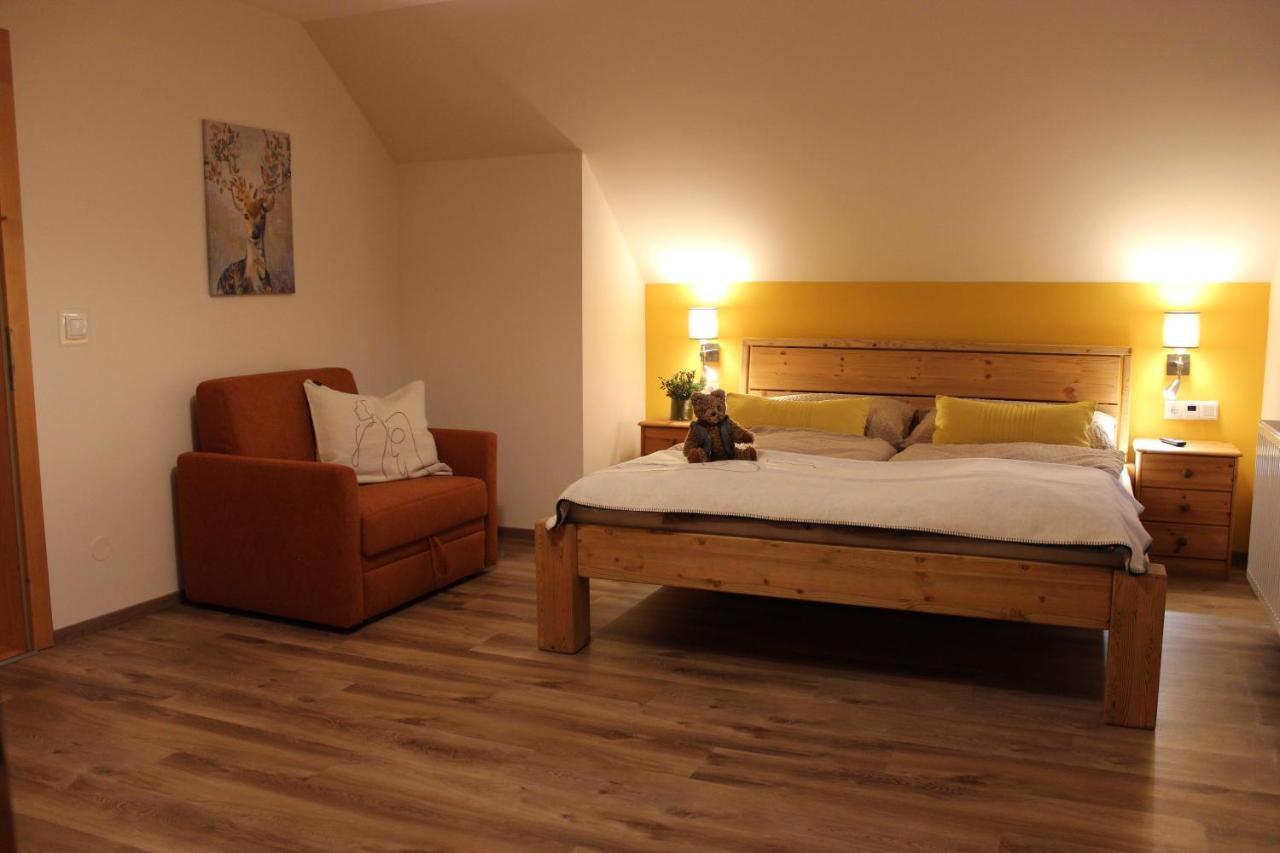 Die Kalsbergerin Ferienwohnung Fuer Geniesser Donnersbachwald Esterno foto