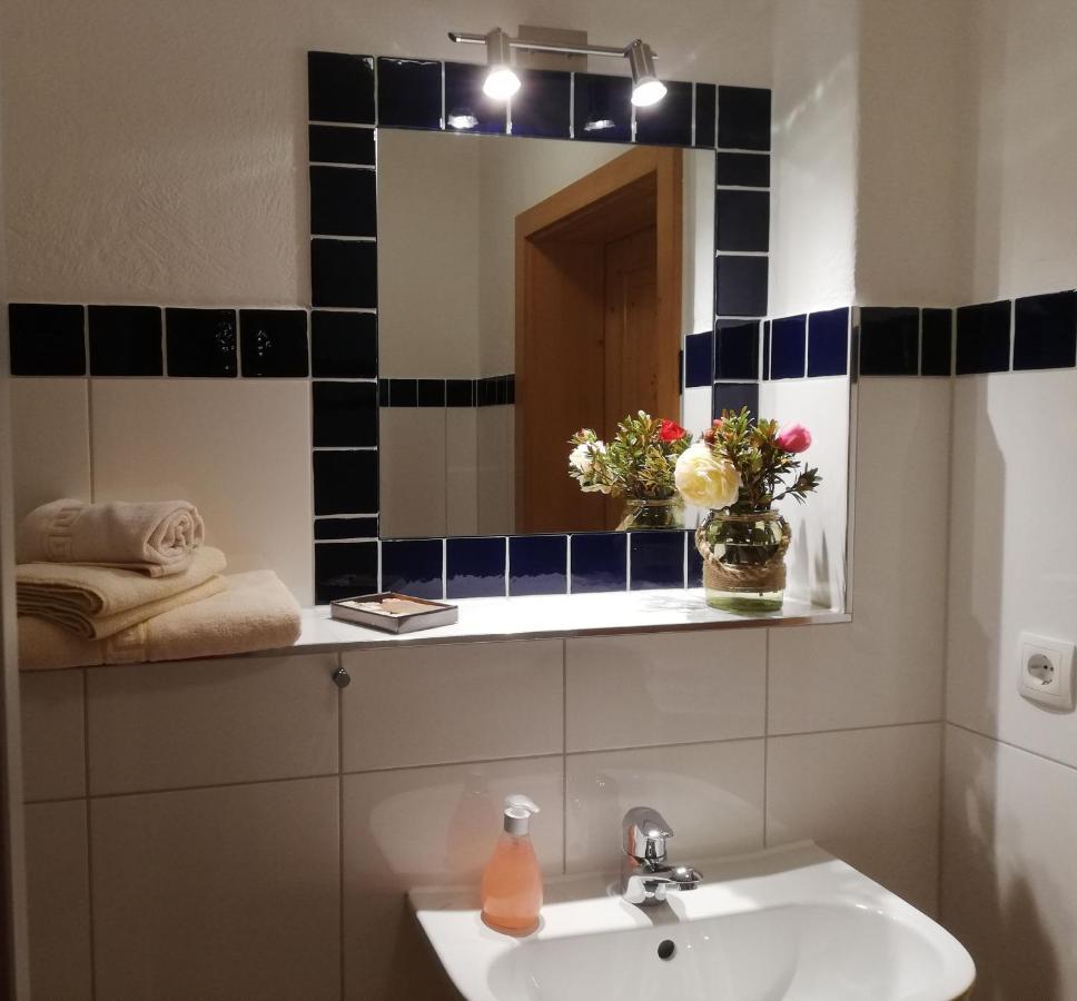 Die Kalsbergerin Ferienwohnung Fuer Geniesser Donnersbachwald Esterno foto