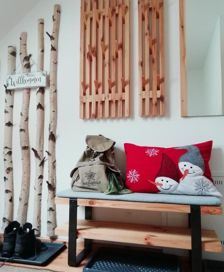 Die Kalsbergerin Ferienwohnung Fuer Geniesser Donnersbachwald Esterno foto