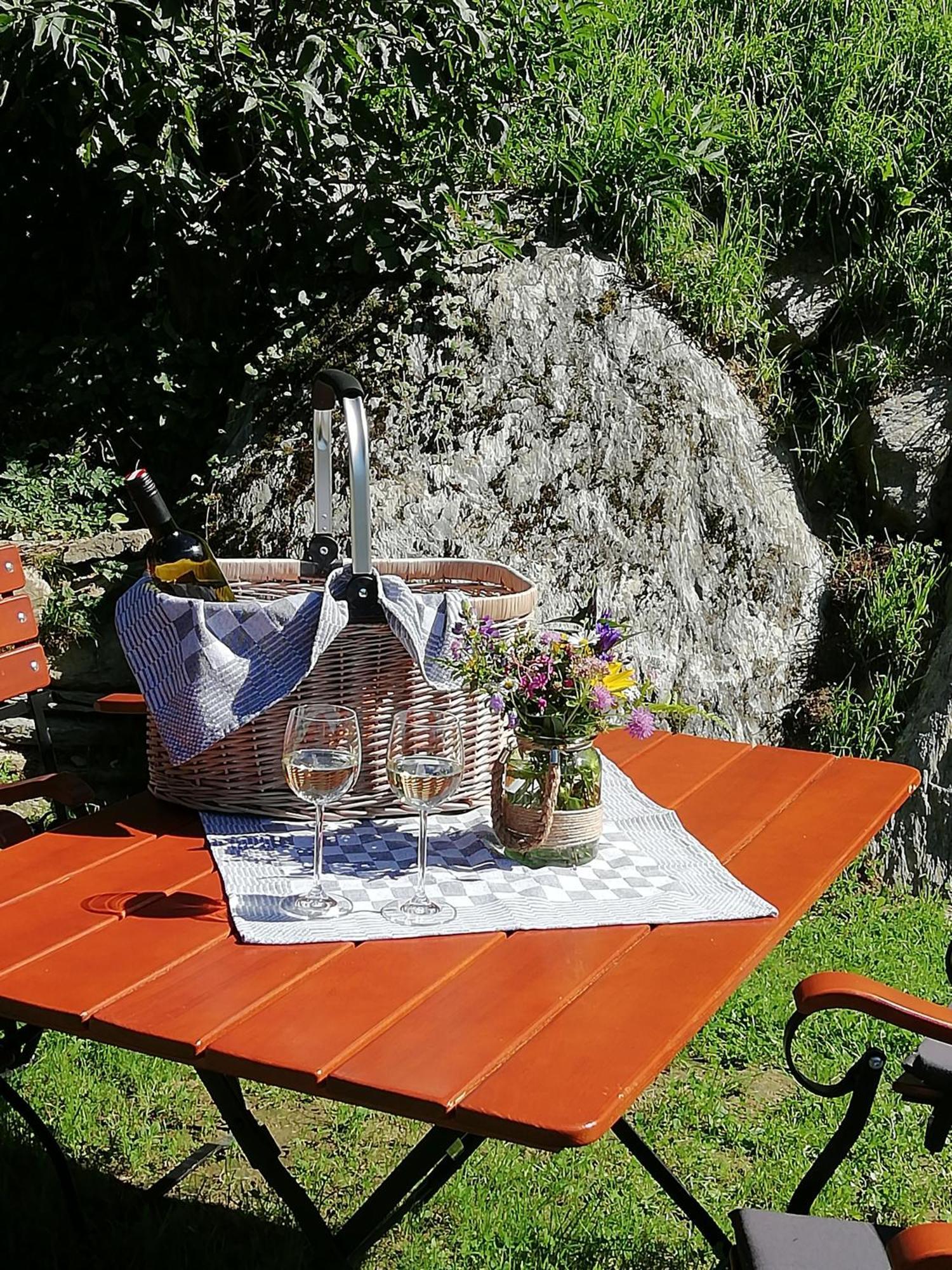 Die Kalsbergerin Ferienwohnung Fuer Geniesser Donnersbachwald Esterno foto